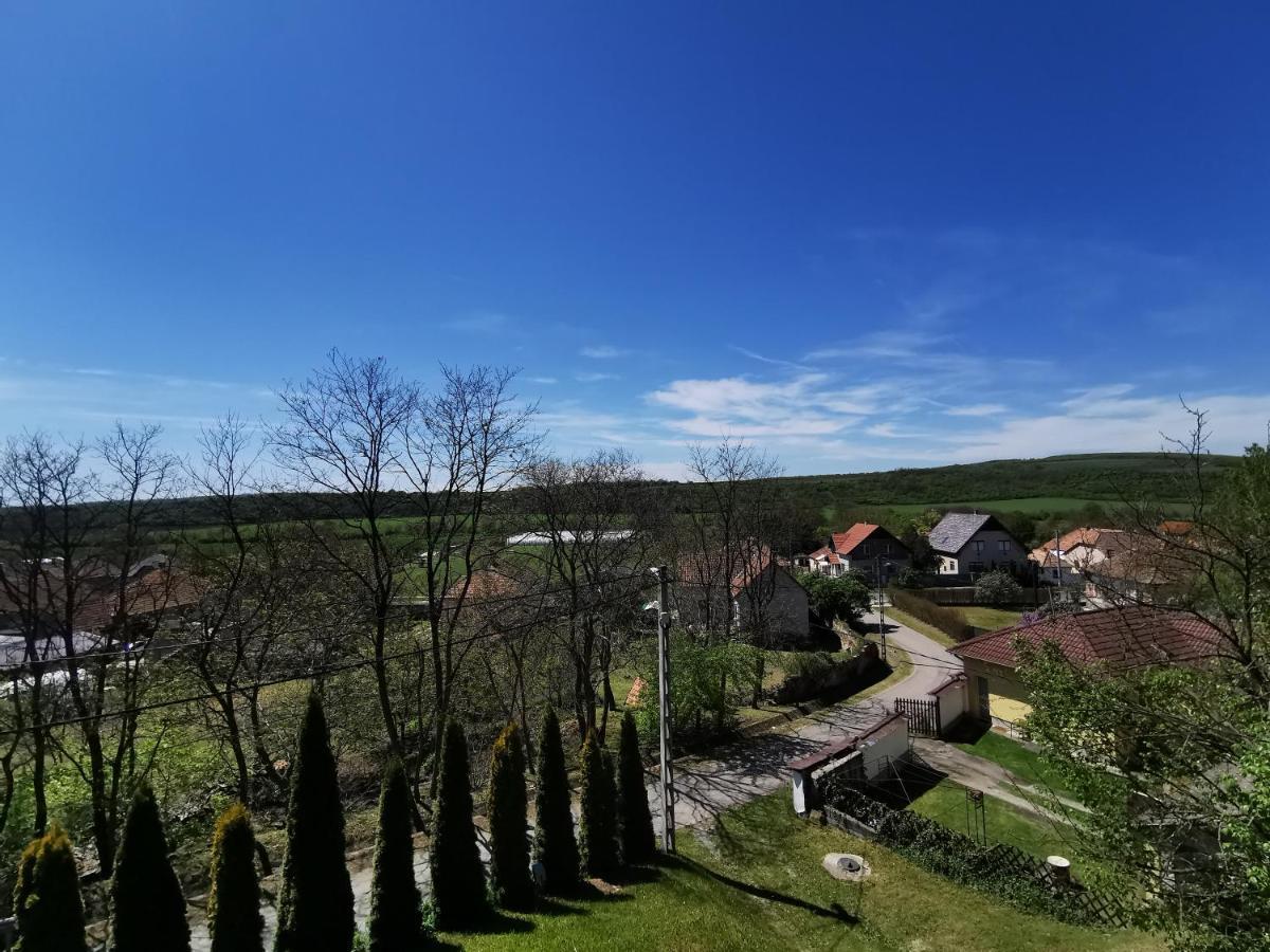 Sokristaly Vendeghaz Hotel Demjen Bagian luar foto